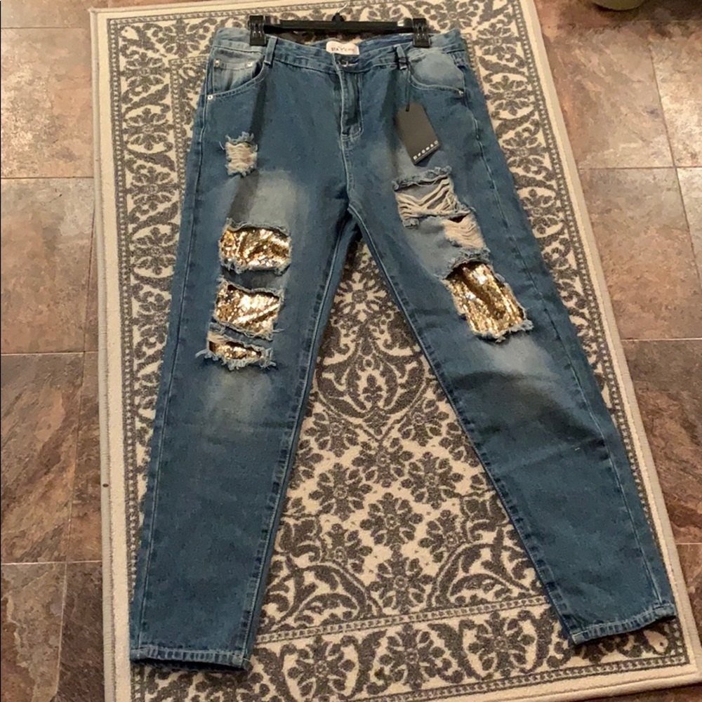 ❤️Fashion Nova 100% Cotton Distressed Jeans❤️